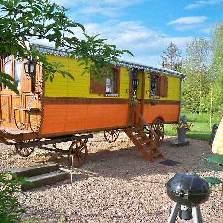 La Roulotte De Pommette Et Billy Bed & Breakfast La Hoguette Dış mekan fotoğraf