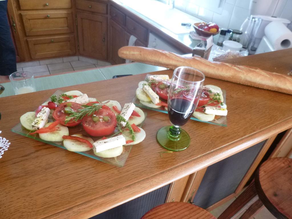 La Roulotte De Pommette Et Billy Bed & Breakfast La Hoguette Dış mekan fotoğraf