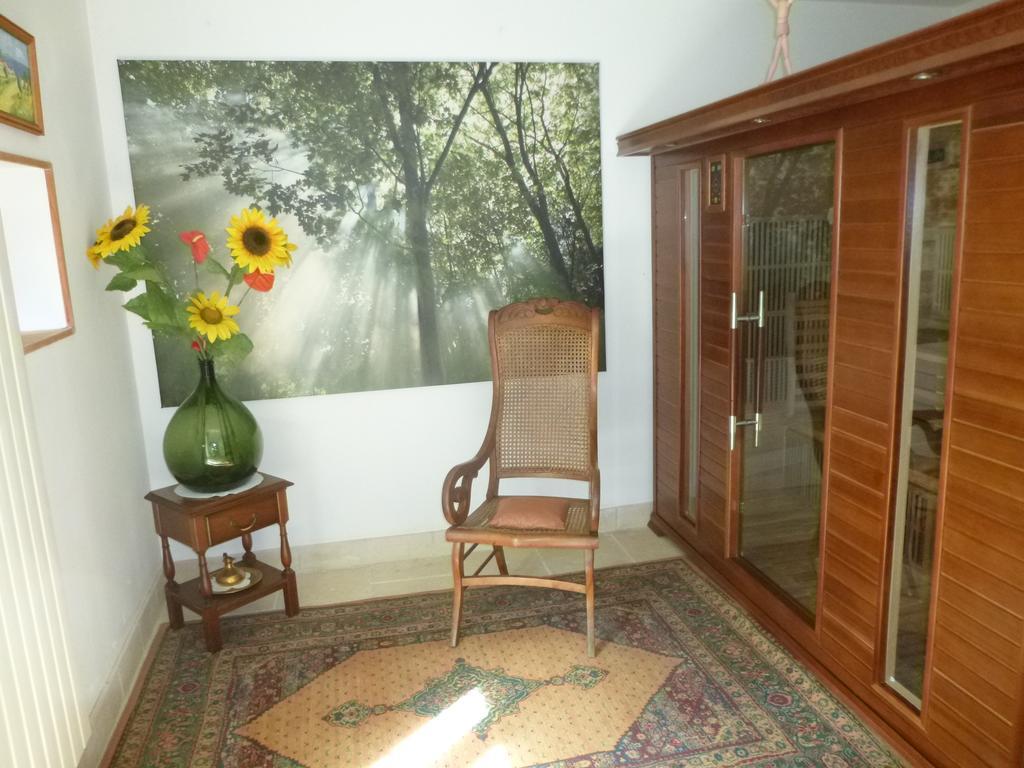 La Roulotte De Pommette Et Billy Bed & Breakfast La Hoguette Dış mekan fotoğraf